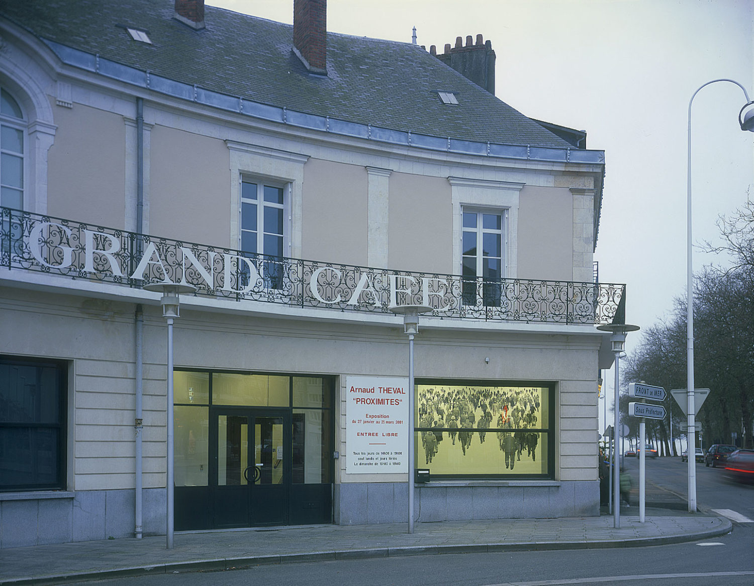 Biographie  Arnaud Théval